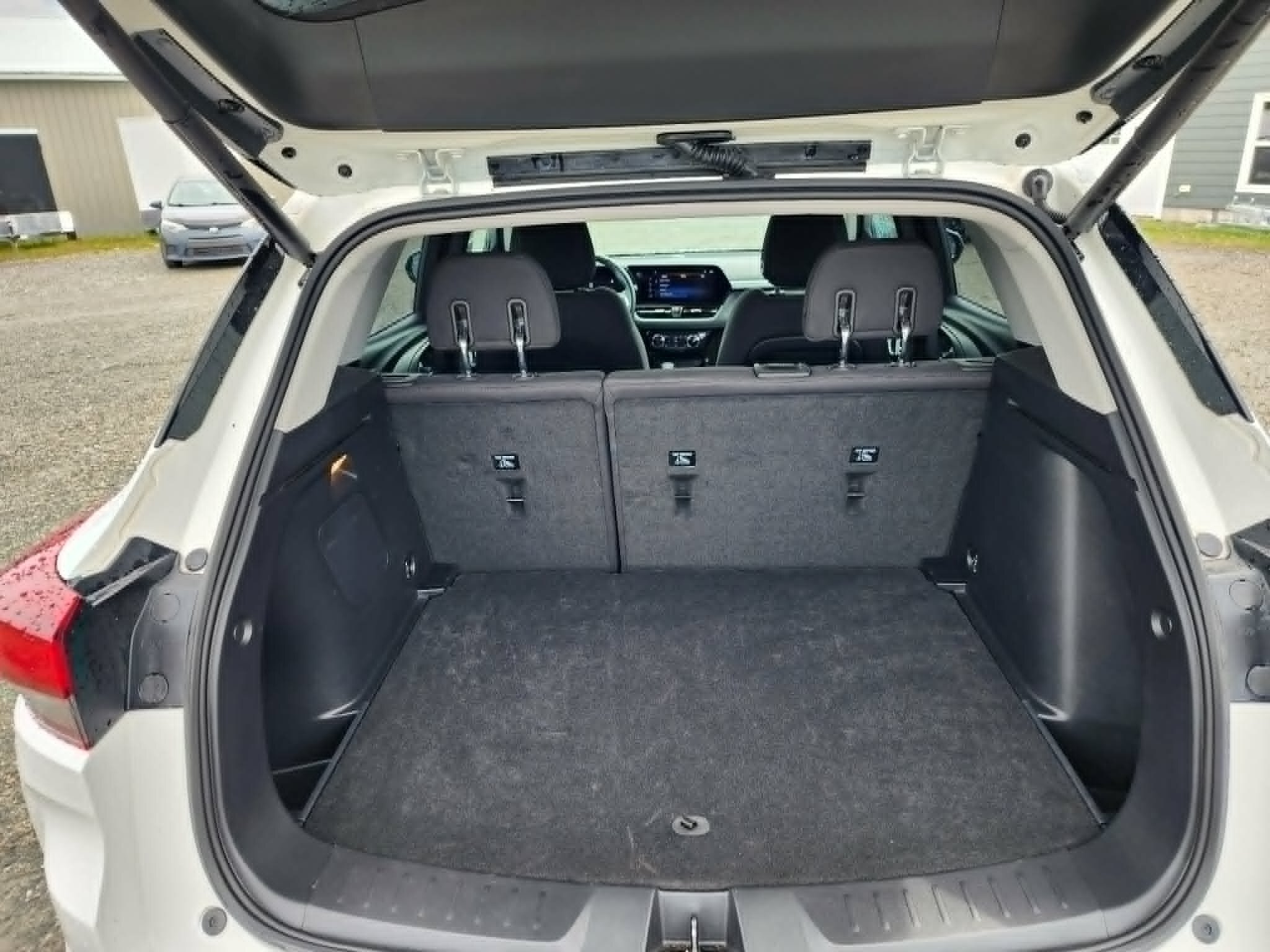 2025 Chevrolet Trailblazer LT AWD, Low KM, Turbo, Heated Seats