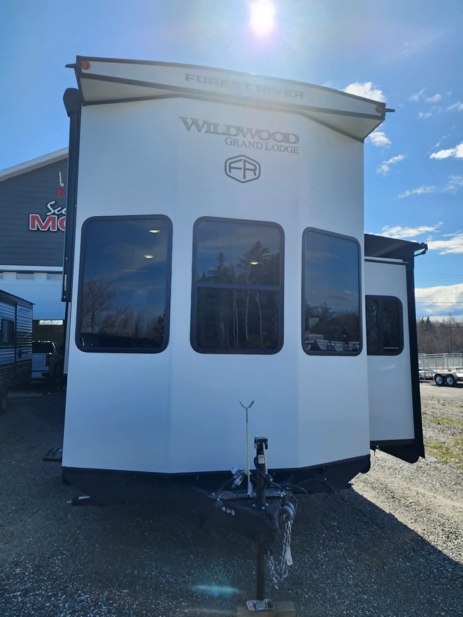 2023 Wildwood 36VBDS  – Bunkhouse, 2 Slides, Sleeps 10, Patio Door