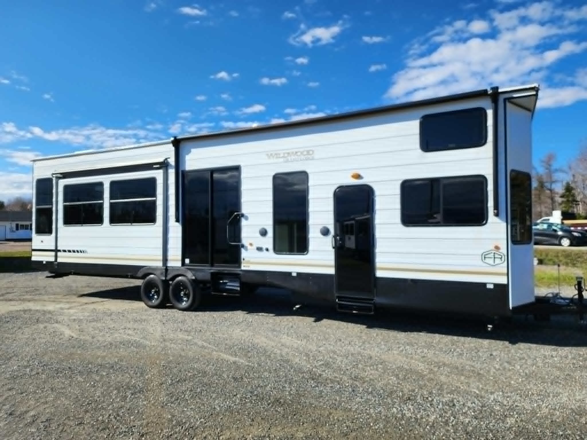 2023 Cherokee 274WK – Rear Living Travel Trailer, Opposing Slides, Kitchen Island