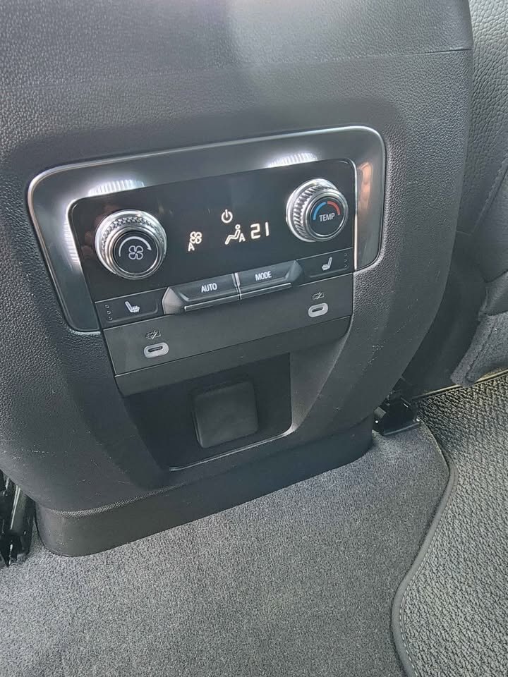 2024 YUKON XL DENALI
