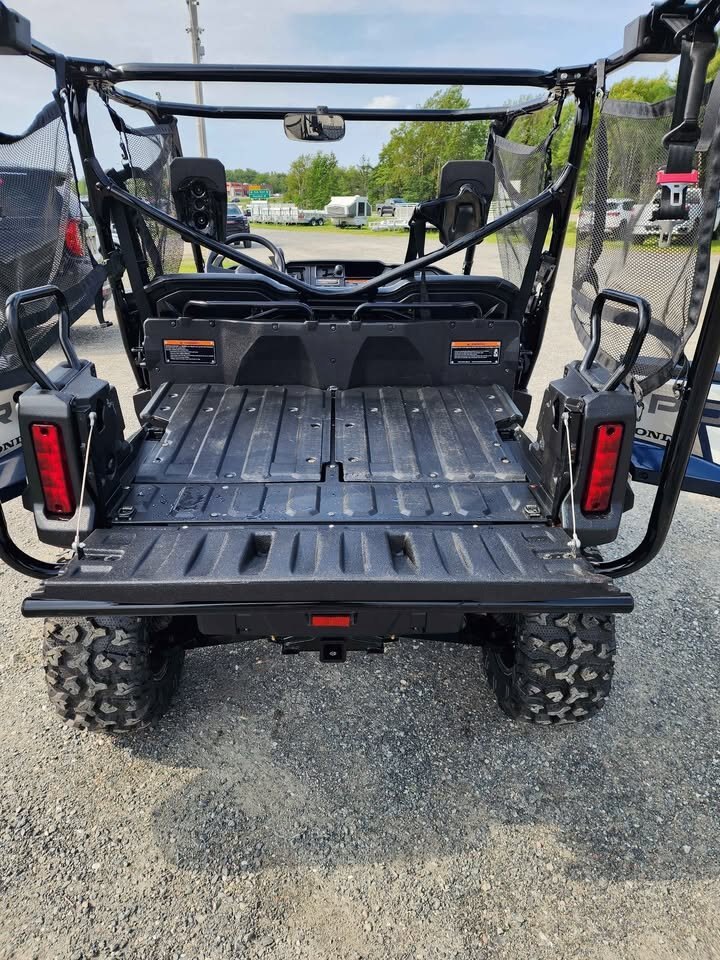 2023 Honda Pioneer 1000 5 Trail Edition 4x4 5 Passenger Only 757 KM