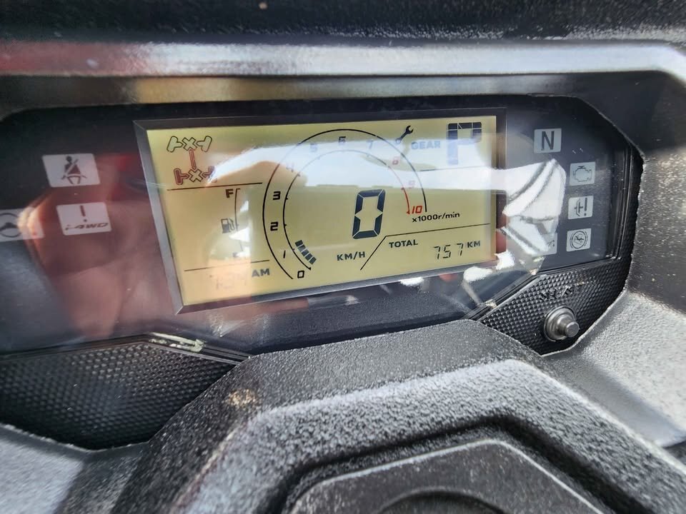 2023 Honda Pioneer 1000 5 Trail Edition 4x4 5 Passenger Only 757 KM