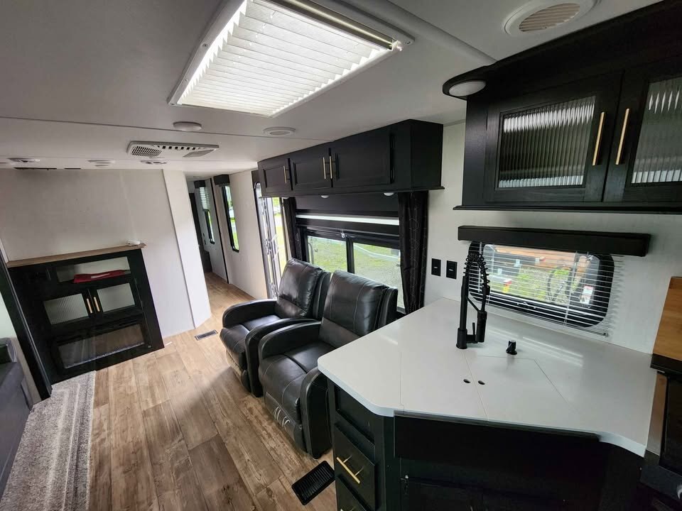 2022 Forest River Cherokee Black Label 274RKBL Rear Kitchen Travel Trailer
