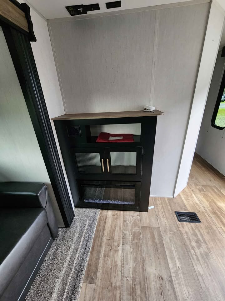 2022 Forest River Cherokee Black Label 274RKBL Rear Kitchen Travel Trailer