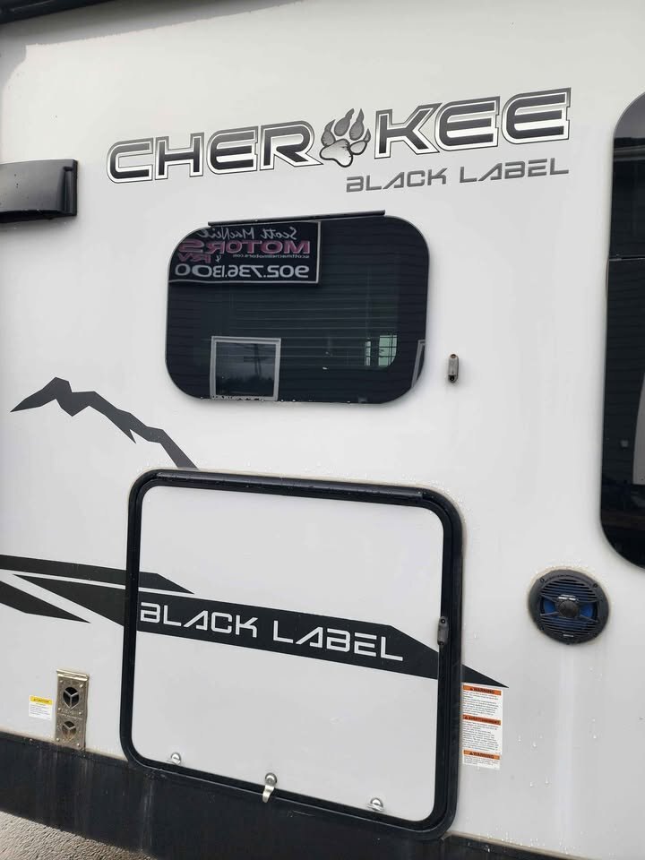 2022 Forest River Cherokee Black Label 274RKBL Rear Kitchen Travel Trailer