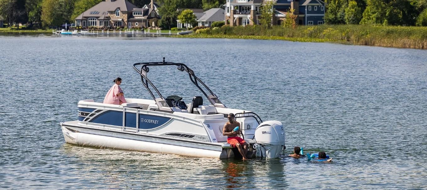 2025 Godfrey Sanpan 2300 ULC