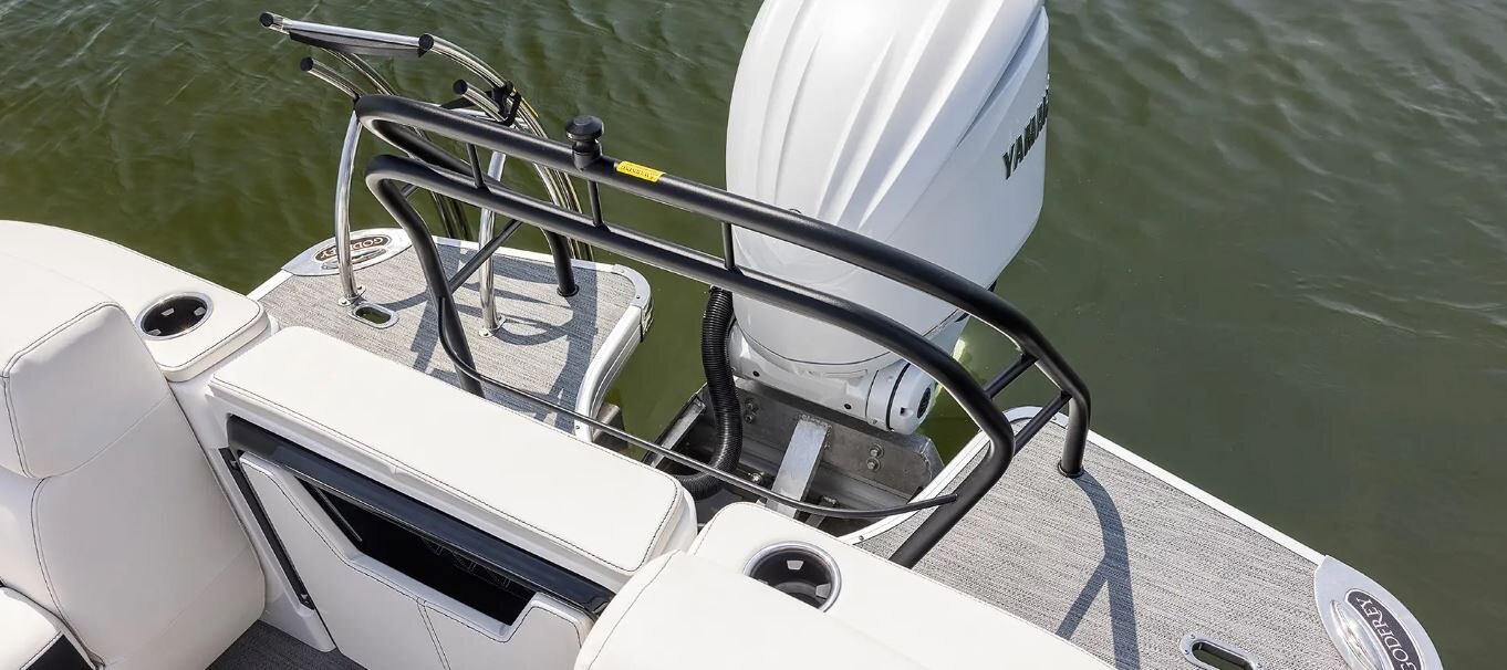 2025 Godfrey Sanpan 2500 ULC