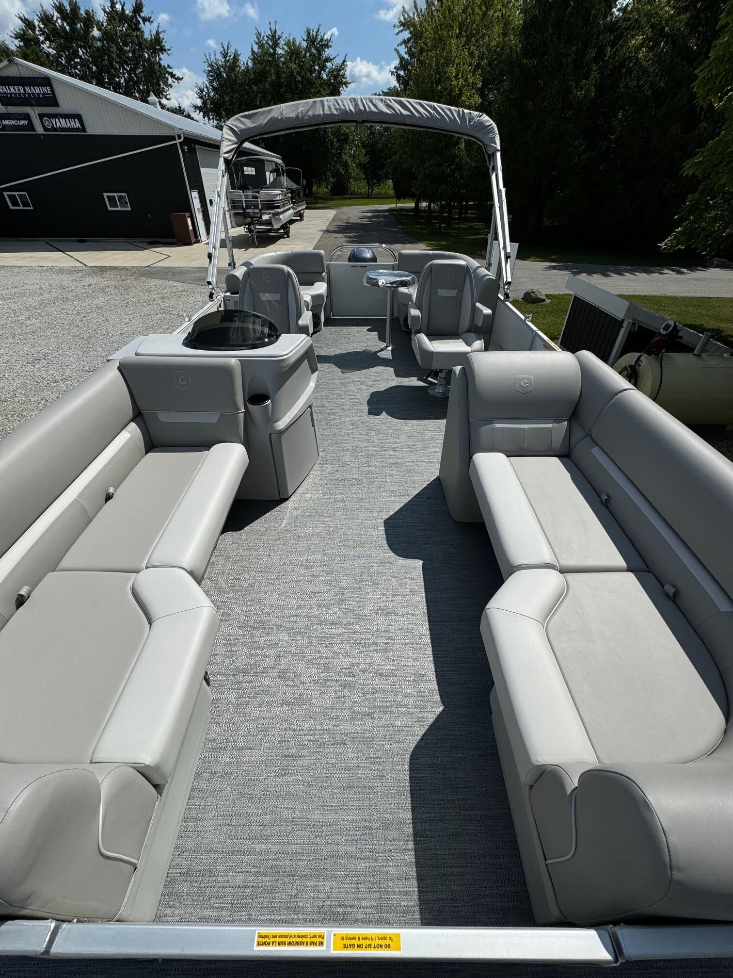2025 Godfrey Sanpan 2700 SBW Twin