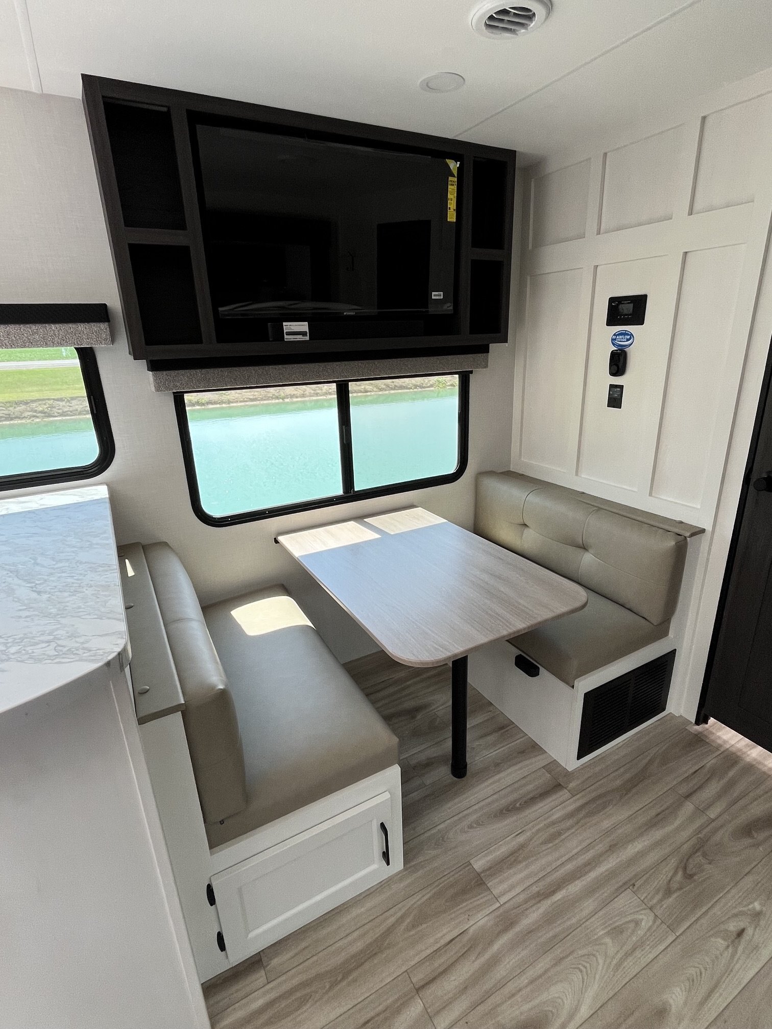 2026 SportTrek ST271VRB