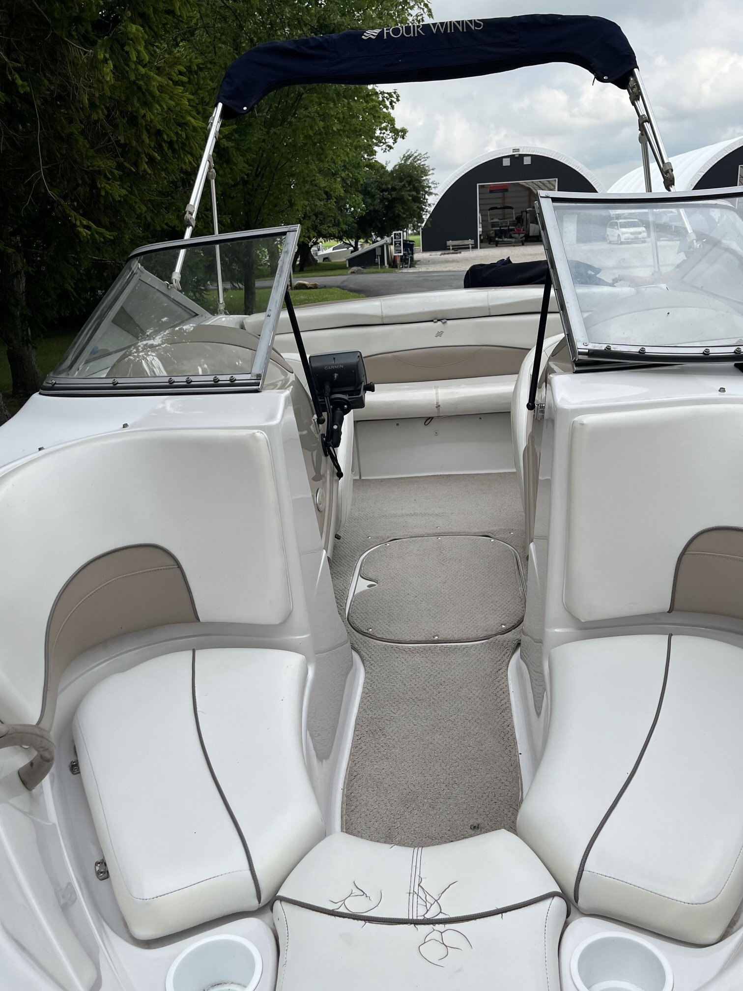 2005 Four Winns H170