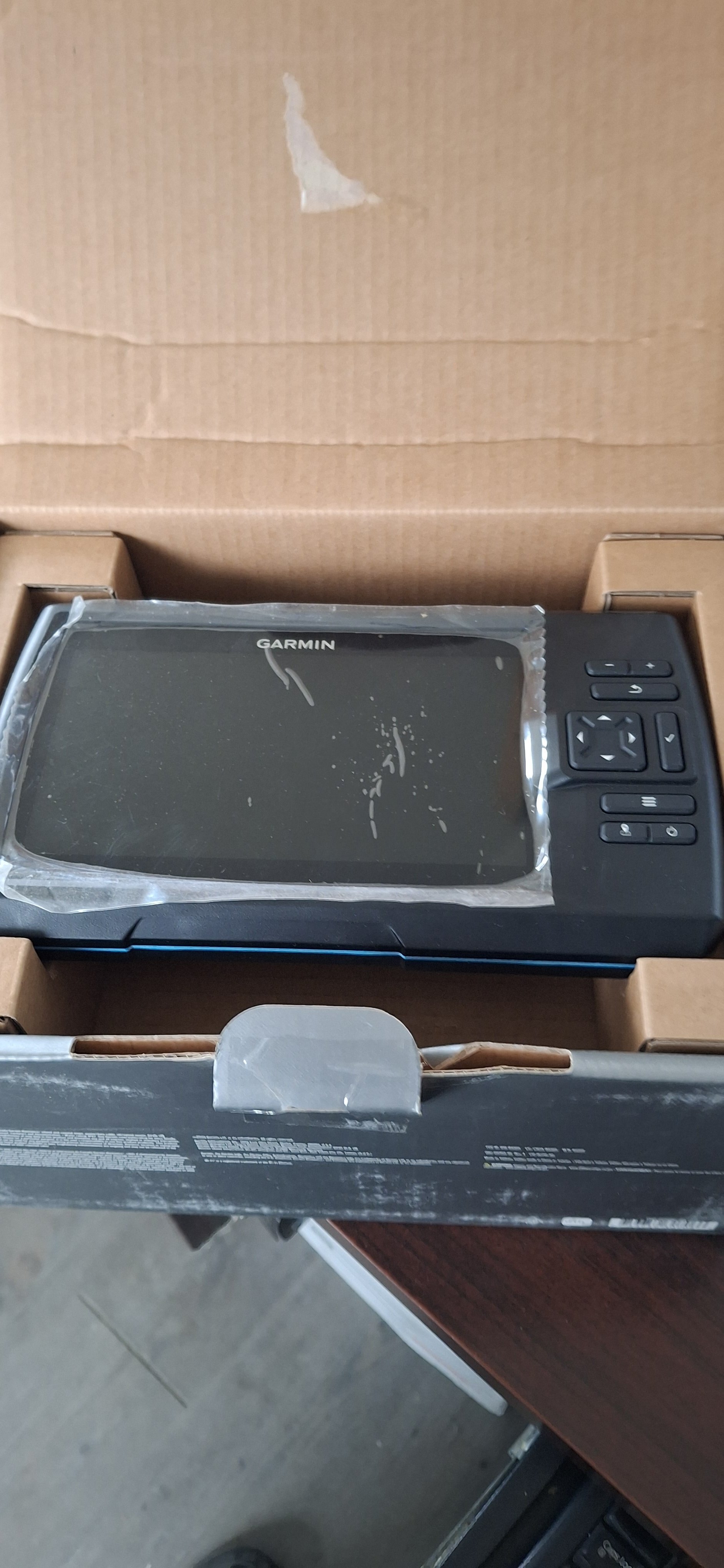 TC9381 Faria Chesapeake White SS 6000 RPM Tach with Hour Meter