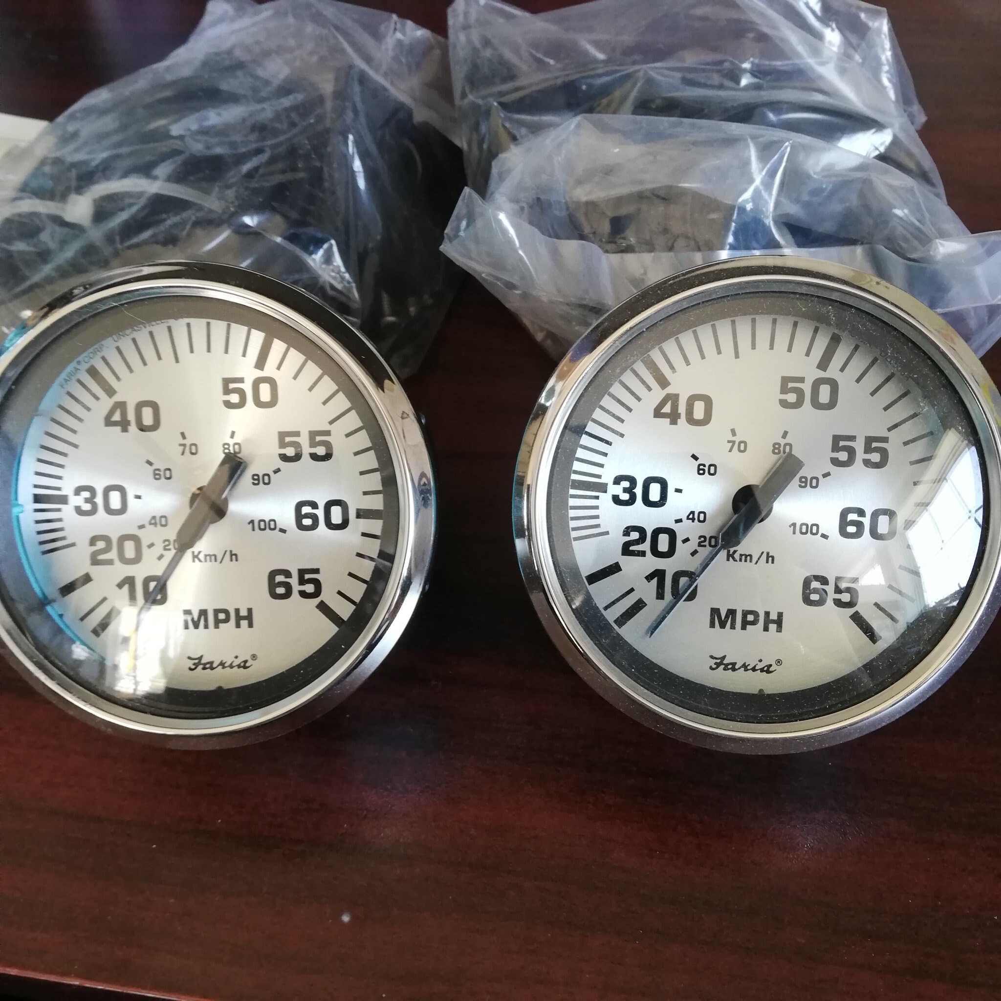 Faria Boat Speedometer Gauge SE9463K | Euro Black 3 1/4 Inch