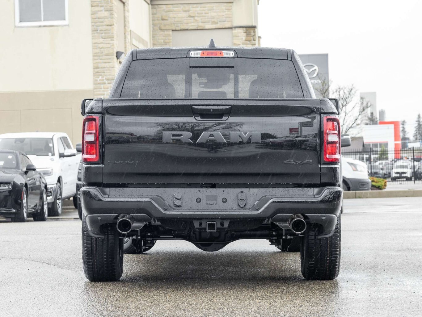 2026 Ram 1500 SPORT HEMI 3.92 AXLE RATIO PANO ROOF 4X4