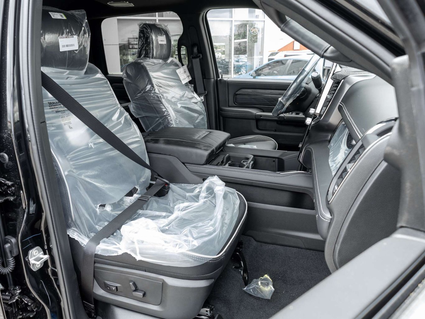 2026 Ram 3500 LIMITED DUALLY 4X4 CREW CAB LOADED DIESEL