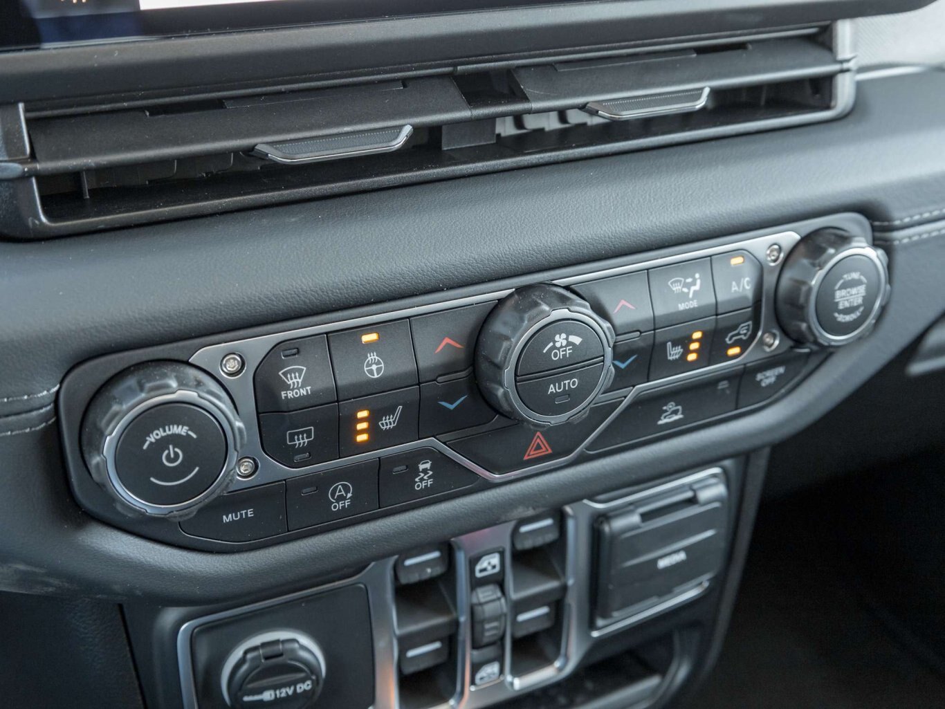 2026 Jeep Wrangler SAHARA WHY BUY USED BEST DEAL OF THE YEAR