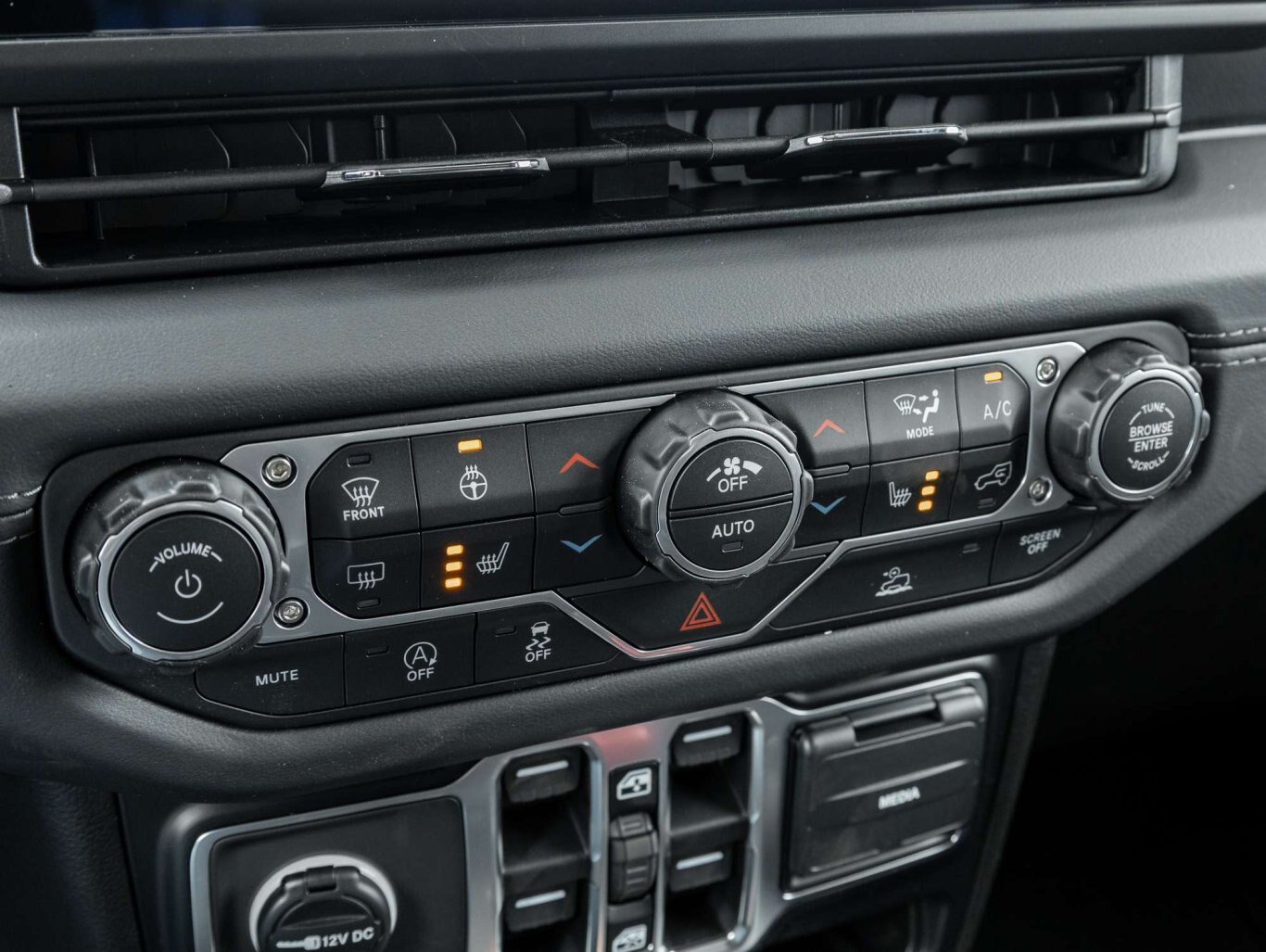 2026 Jeep Wrangler SAHARA 0% FINANCING AVAILABLE FOR 84 MONTHS
