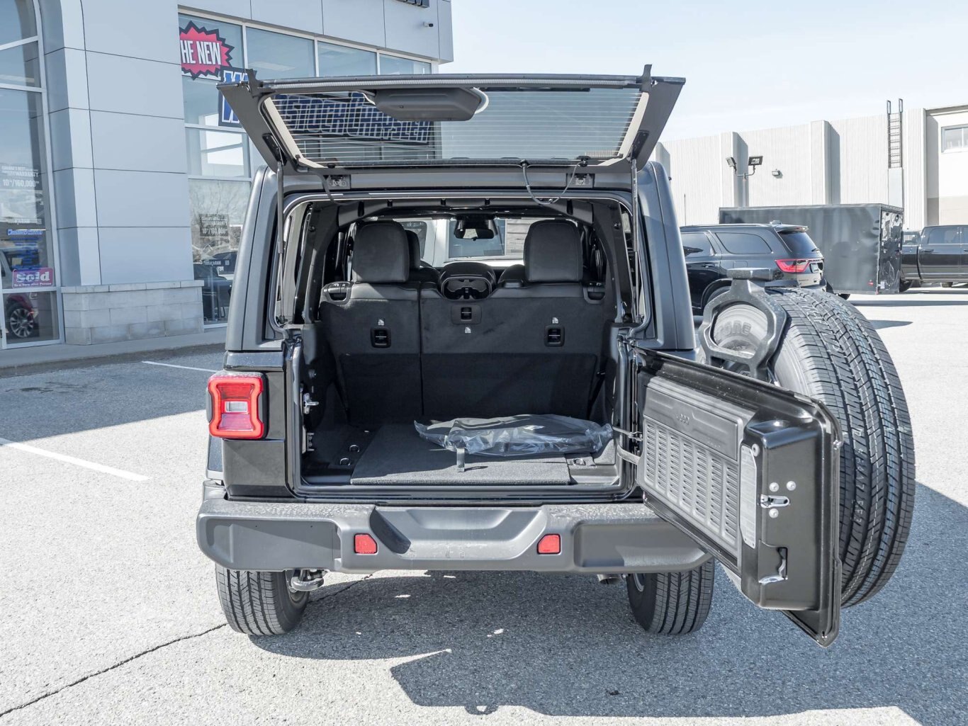 2026 Jeep Wrangler SAHARA 0% AVAILABLE FOR 84 MONTHS WHY BUY USED