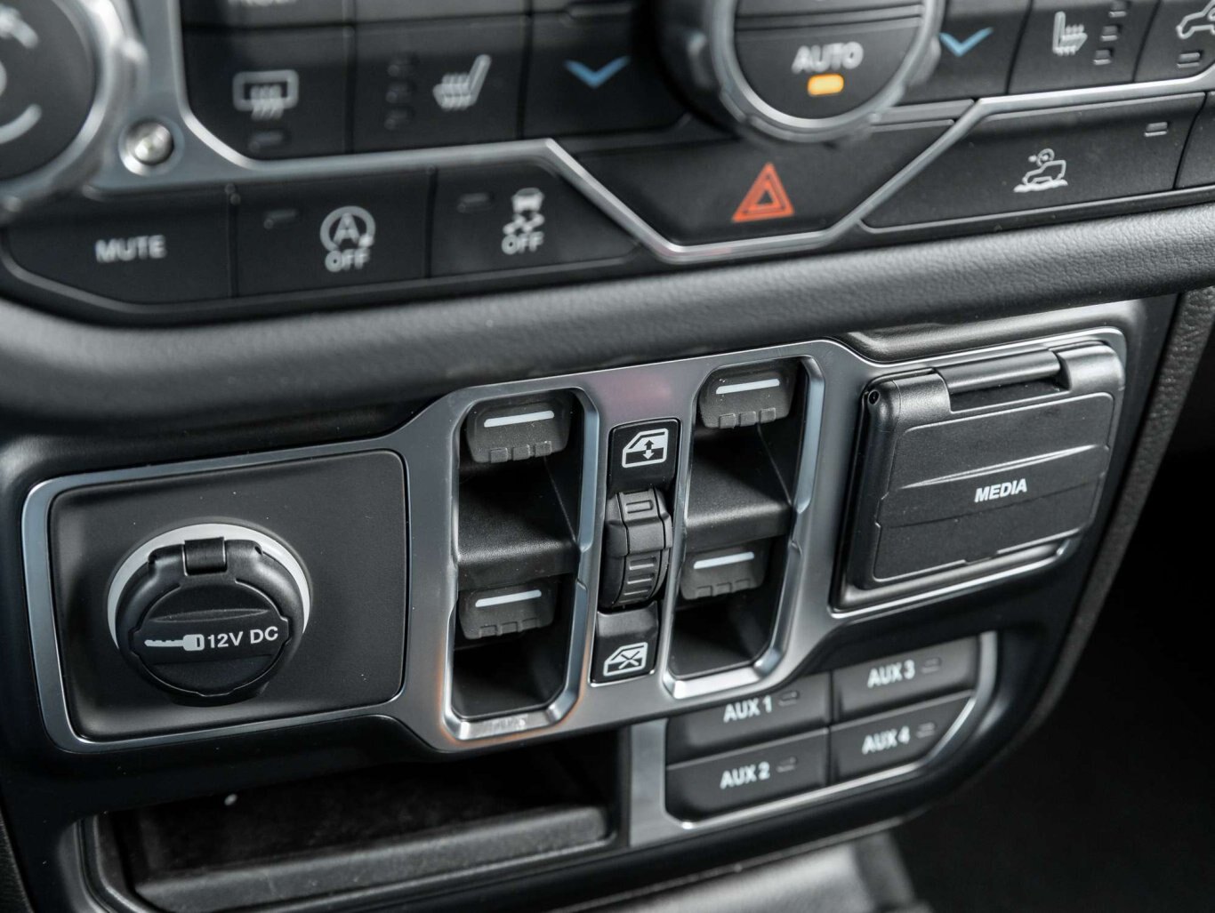 2026 Jeep Wrangler SAHARA SKY TOP 0% AVAILABLE FOR 84 MONTHS