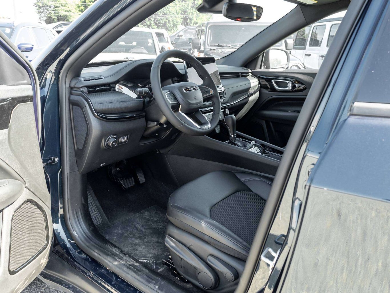 2026 Jeep Compass NORTH BLACK TOP CAR PLAY 10.1INCH SCREEN