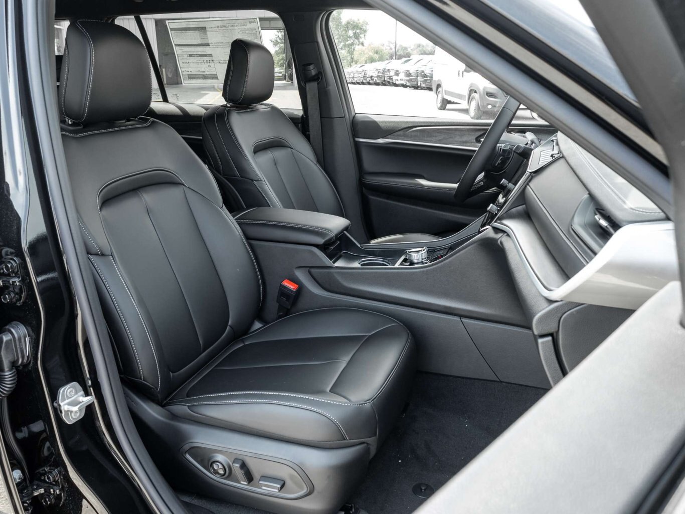 2026 Jeep Grand Cherokee LIMITED ALL NEW DESIGN BRAND NEW SAVE BIG
