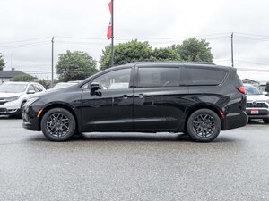 2027 Chrysler Pacifica S PKG ALL NEW DESIGN LOW RATES SAVE BIG !