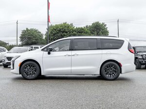 2027 Chrysler Pacifica S PKG ALL NEW DESIGN LOW RATES SAVE BIG !