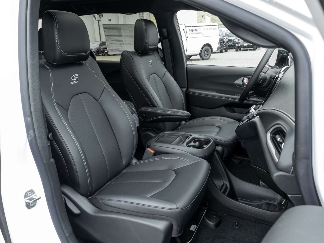 2027 Chrysler Pacifica S PKG ALL NEW DESIGN LOW RATES SAVE BIG !