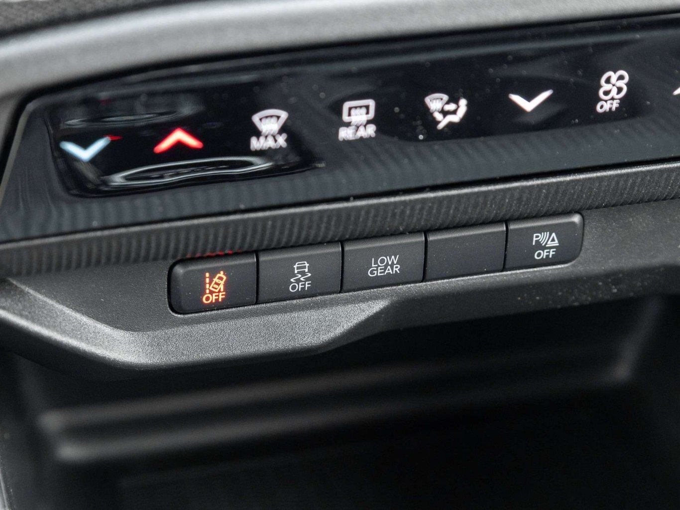 2026 Jeep Cherokee HYBRID ADAPTIVE CRUISE UP TO 800KM A TANK