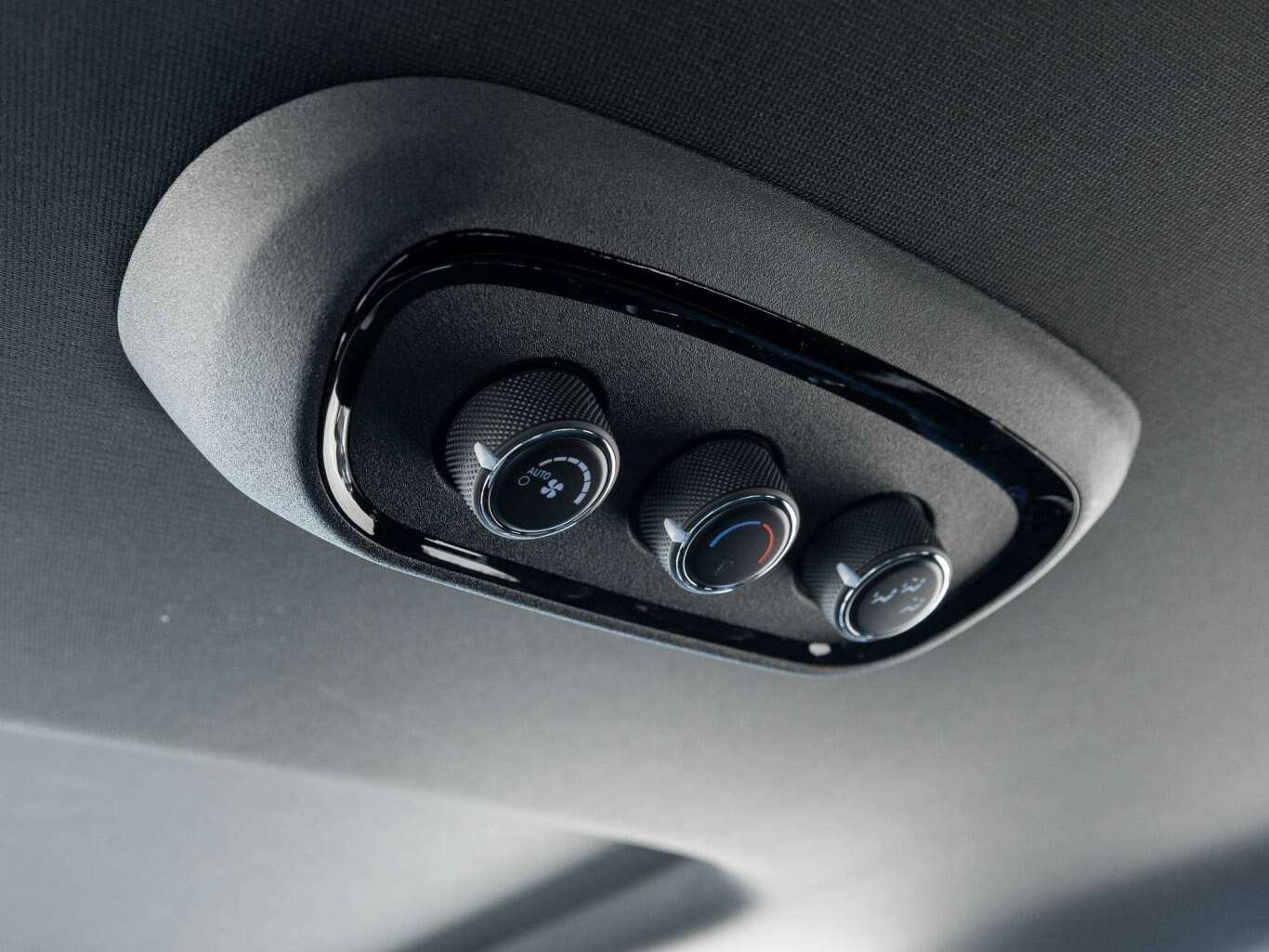 2026 Dodge Durango HEMI V8 BLACK TOP ADAPTIVE SUNROOF