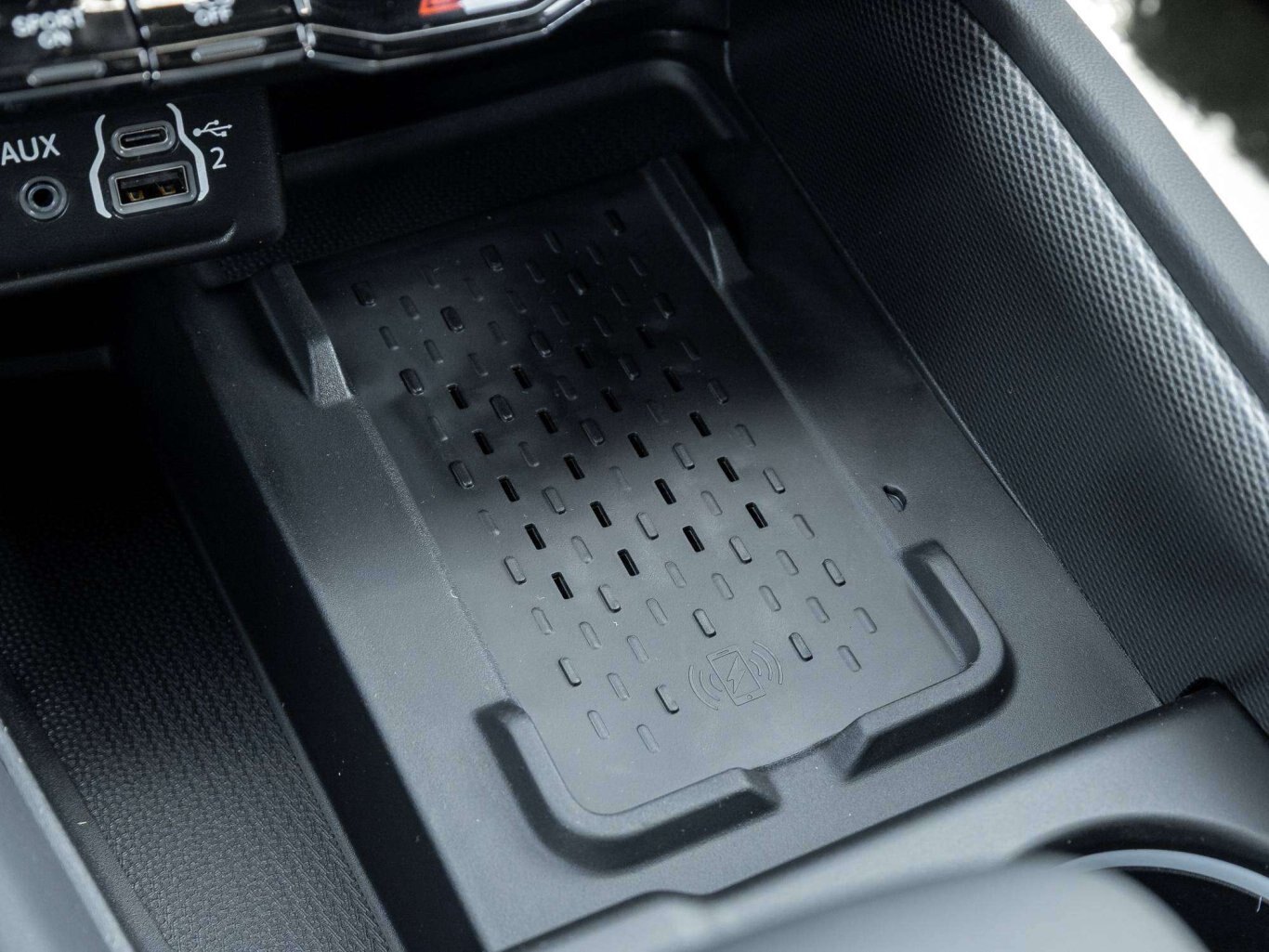 2026 Dodge Durango GT PLUS BLACK TOP WIRELESS CHARGER TOW