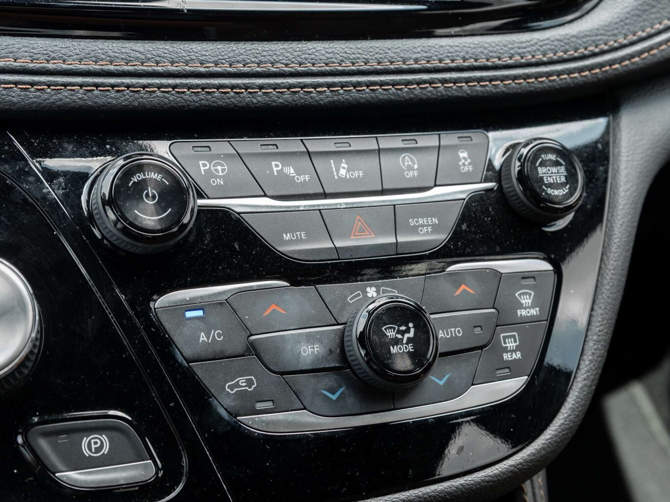 2024 Chrysler Pacifica PINNACLE AWD LEATHER ADAPTIVE COMPANY CAR