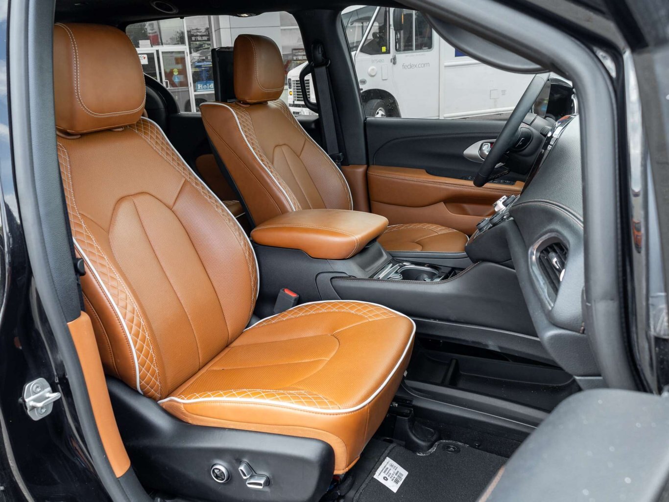 2024 Chrysler Pacifica PINNACLE AWD LEATHER ADAPTIVE COMPANY CAR