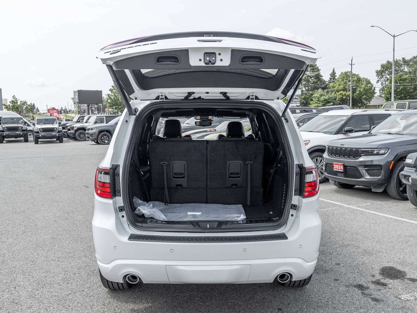 2026 Dodge Durango GT PLUS AWD BLIND SPOT WIRELESS CHARGER