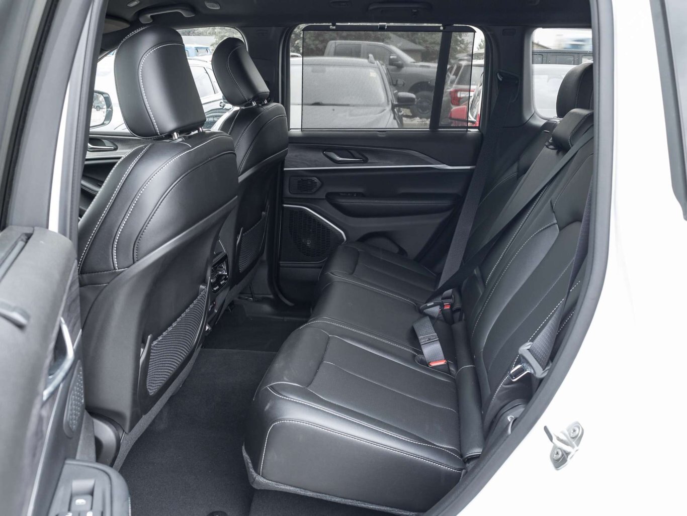 2024 Jeep Grand Cherokee ANNIVERSARY EDITION HYBRID SHOW CAR LIKE NEW