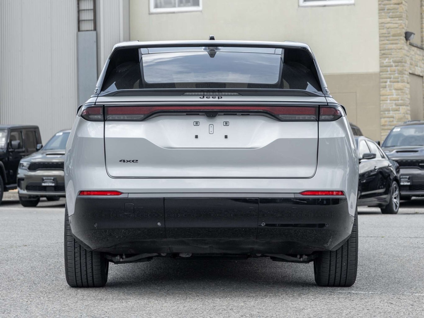 2025 Jeep Wagoneer S LIMITED ALL ELECTRIC PERFORMANCE FORMER CO CAR