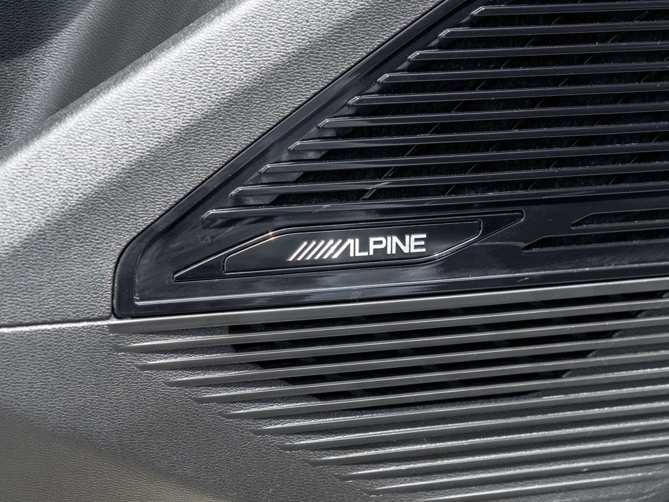 2025 Jeep Wagoneer S LIMITED ALL ELECTRIC PERFORMANCE FORMER CO CAR
