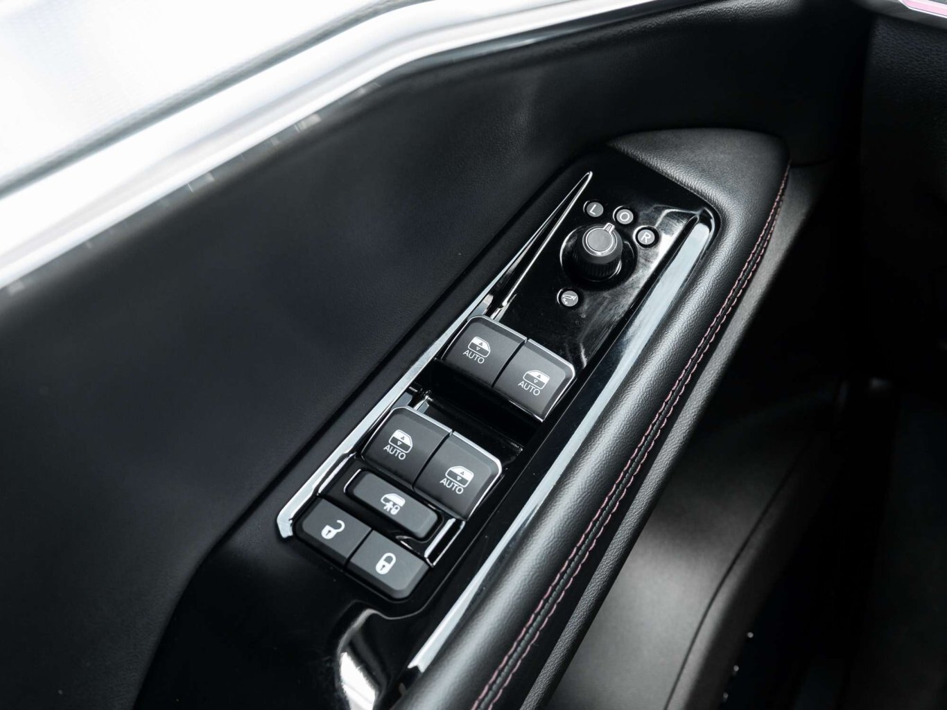 2025 Jeep Wagoneer S LIMITED ALL ELECTRIC PERFORMANCE FORMER CO CAR