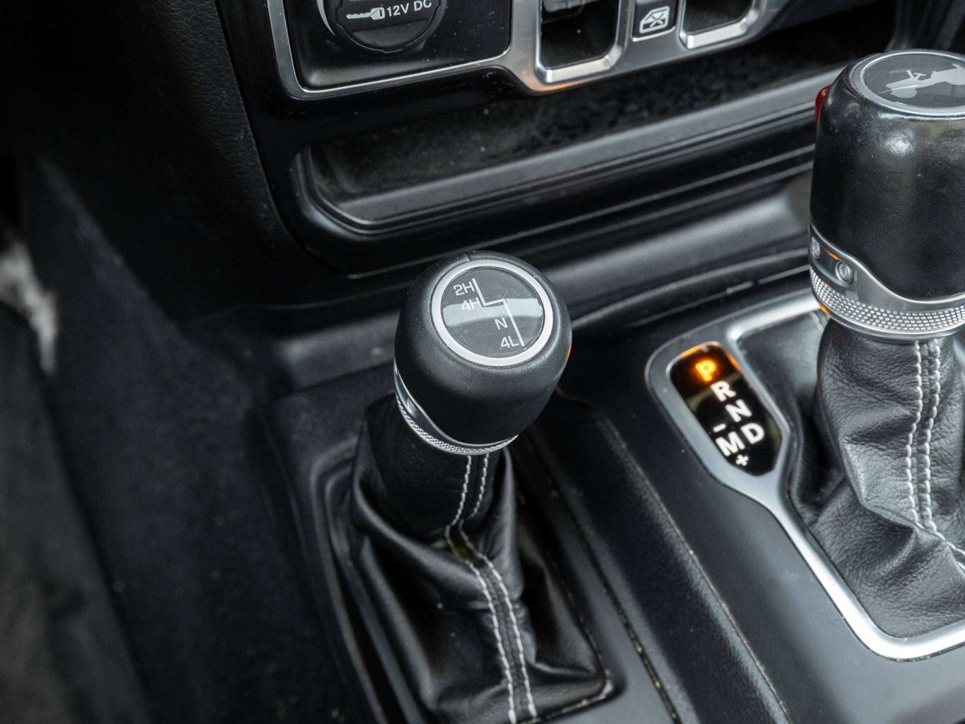 2020 Jeep Wrangler SAHARA COLD WEATHER PKG SAFETY PKG LEATHER