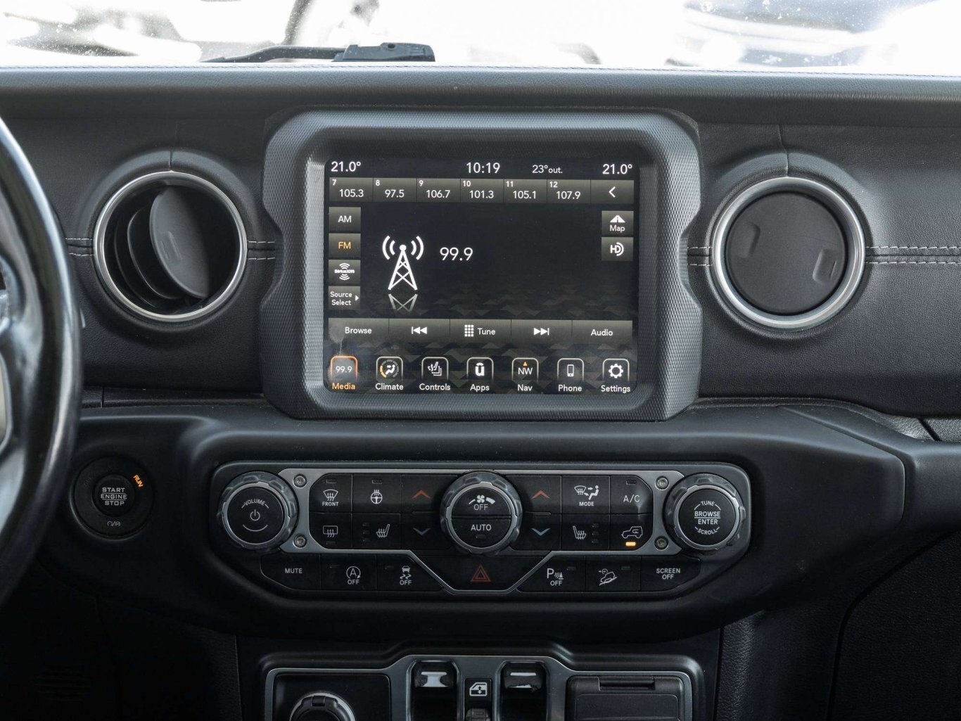 2020 Jeep Wrangler SAHARA COLD WEATHER PKG SAFETY PKG LEATHER