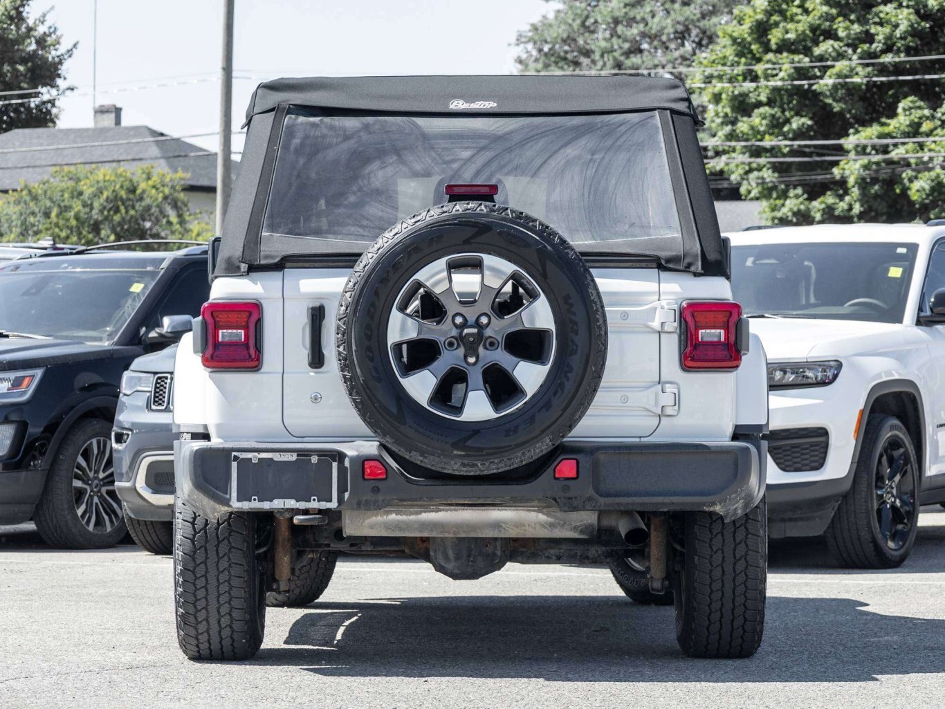 2018 Jeep Wrangler SAHARA COLD WEATHER PKG SOFT TOP