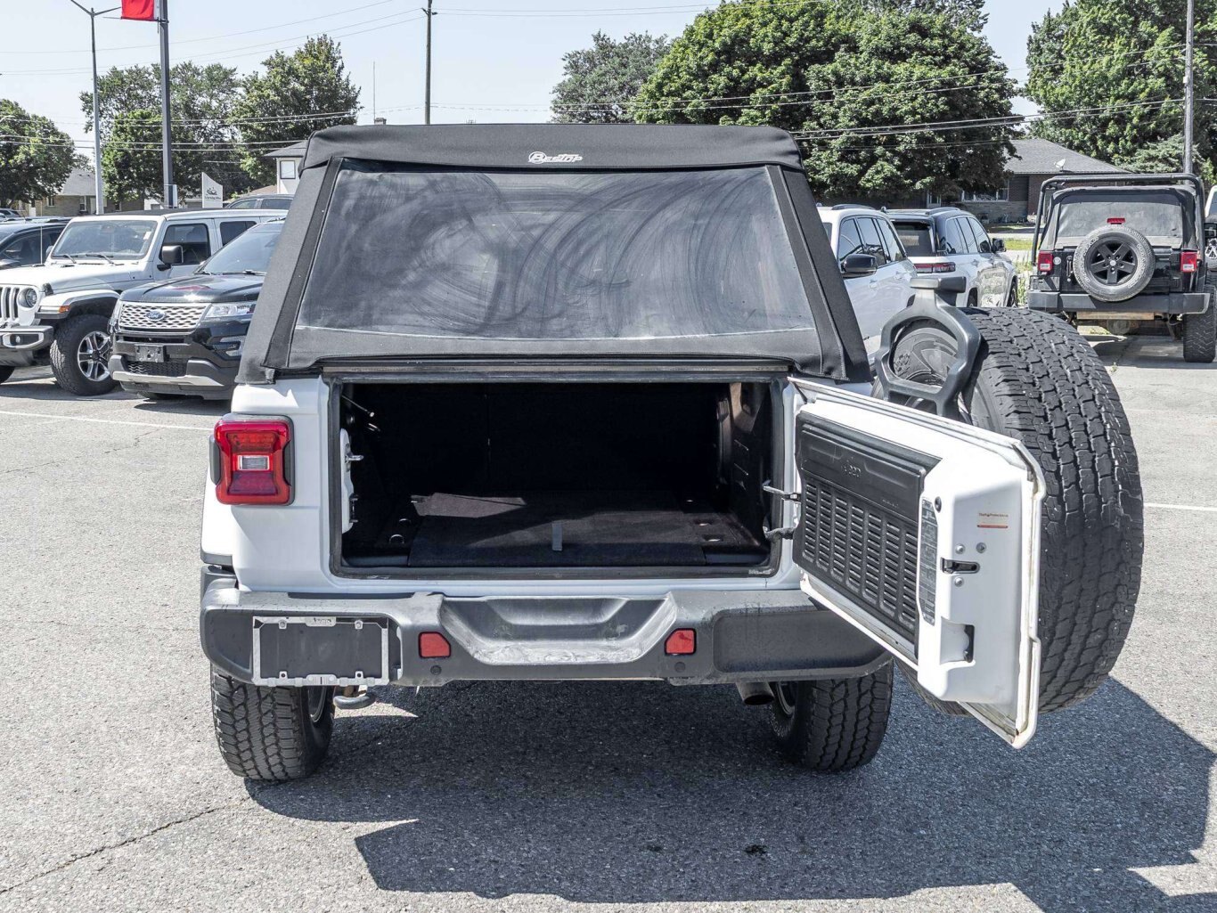 2018 Jeep Wrangler SAHARA COLD WEATHER PKG SOFT TOP