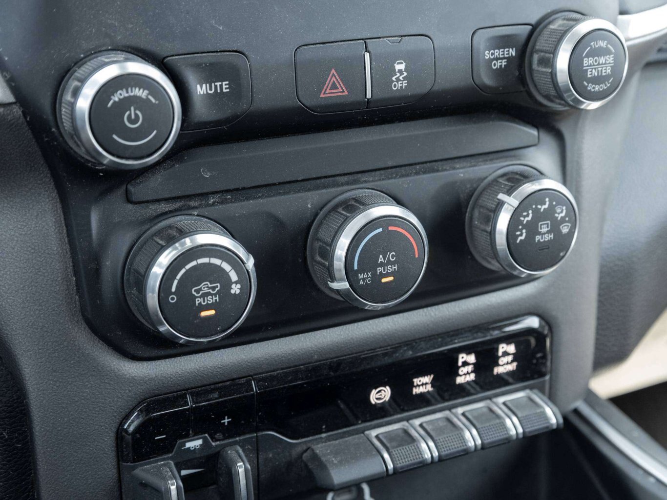 2020 Ram 2500 BIG HORN DIESEL LV1 PKG 5TH WHEEL PREP GROUP