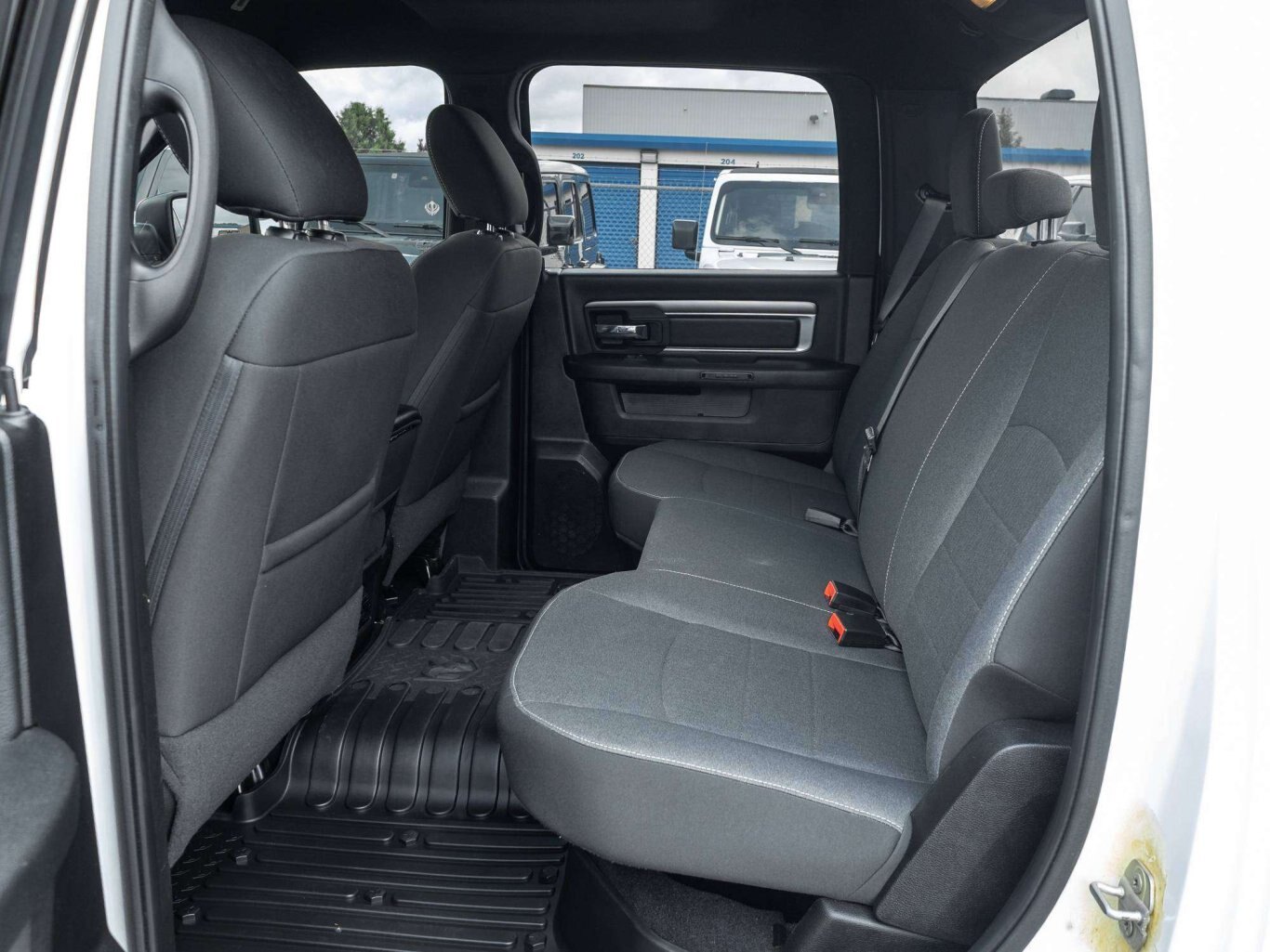 2021 Ram 1500 WARLOCK LUX PKG LOW KMS HEMI FRESH TRADE