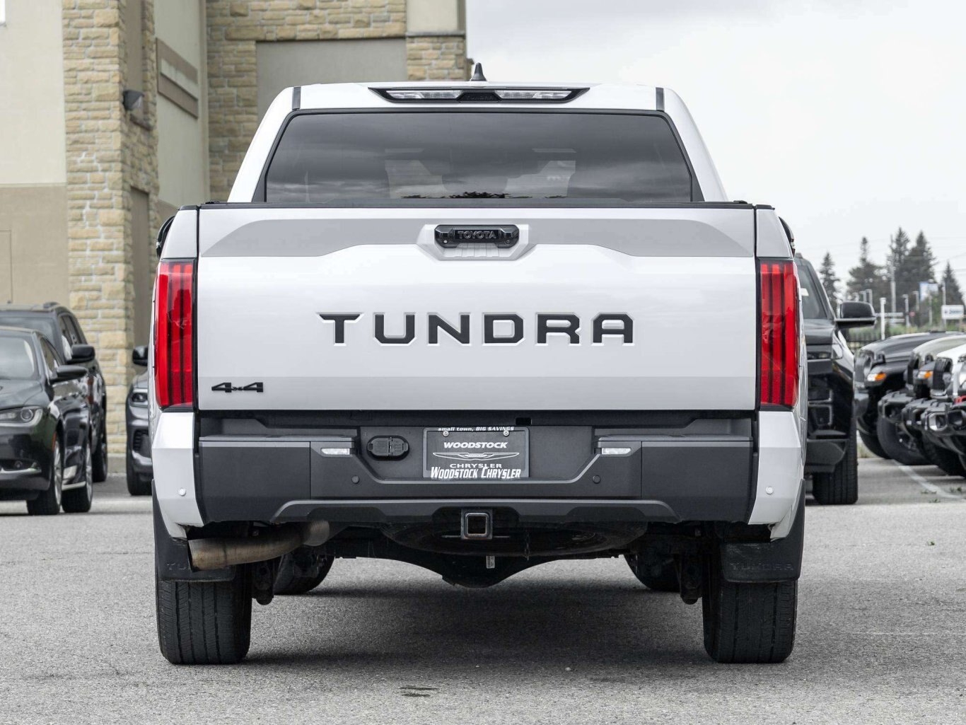 2025 Toyota Tundra LIMITED CREWMAX SUNROOF LEATHER