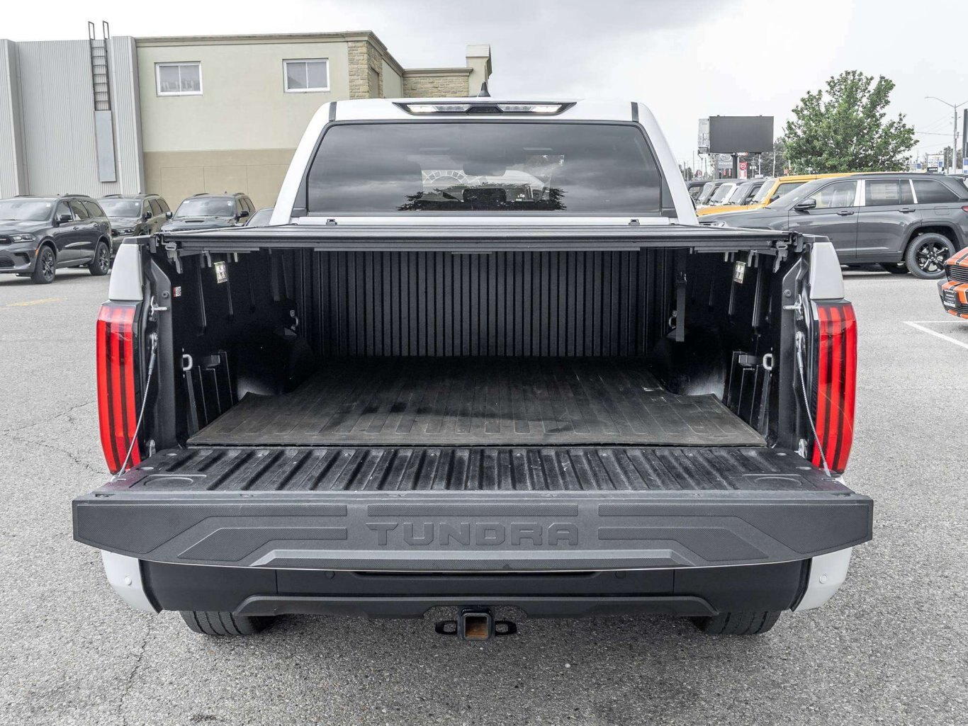 2025 Toyota Tundra LIMITED CREWMAX SUNROOF LEATHER