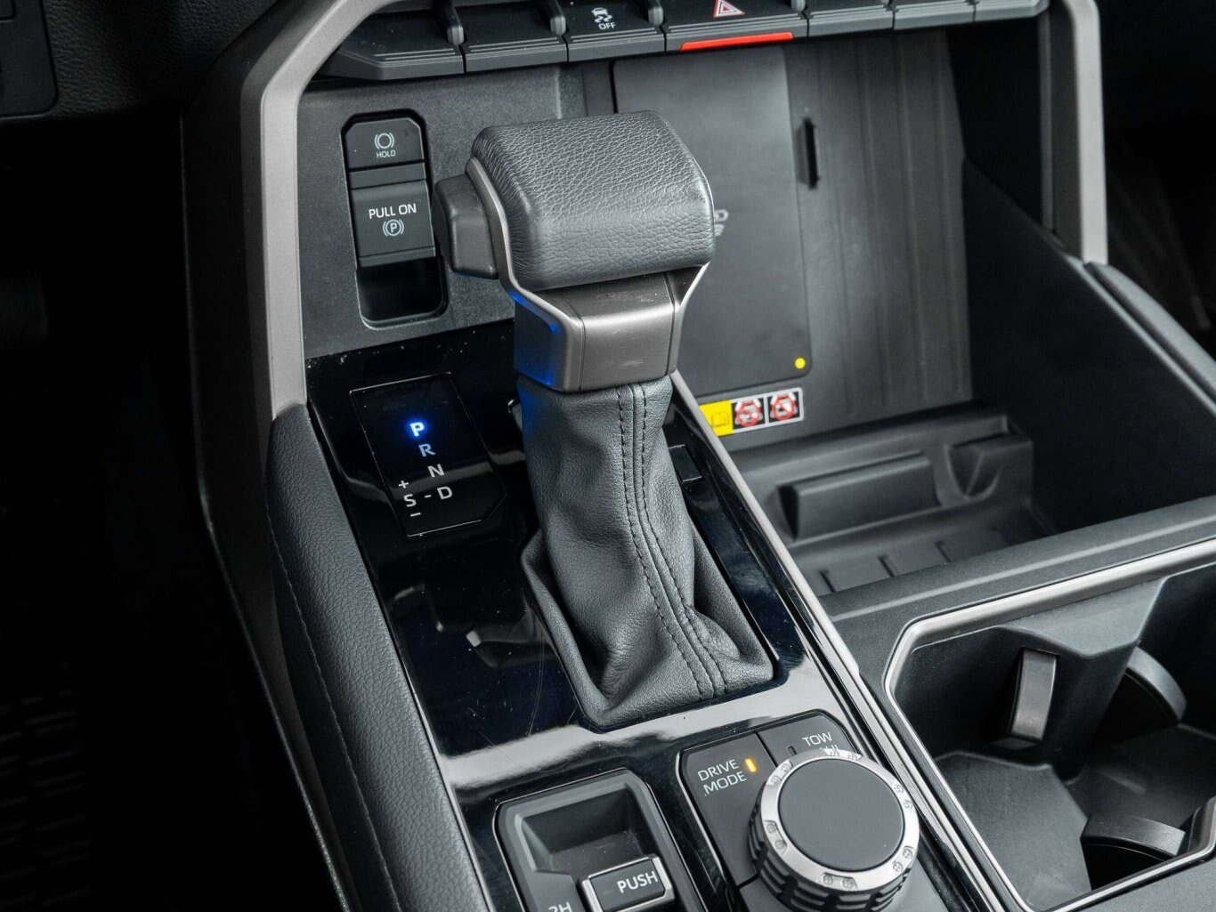 2025 Toyota Tundra LIMITED CREWMAX SUNROOF LEATHER