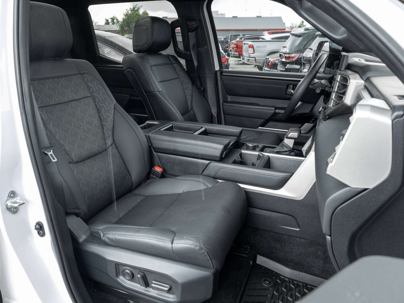 2025 Toyota Tundra LIMITED CREWMAX SUNROOF LEATHER