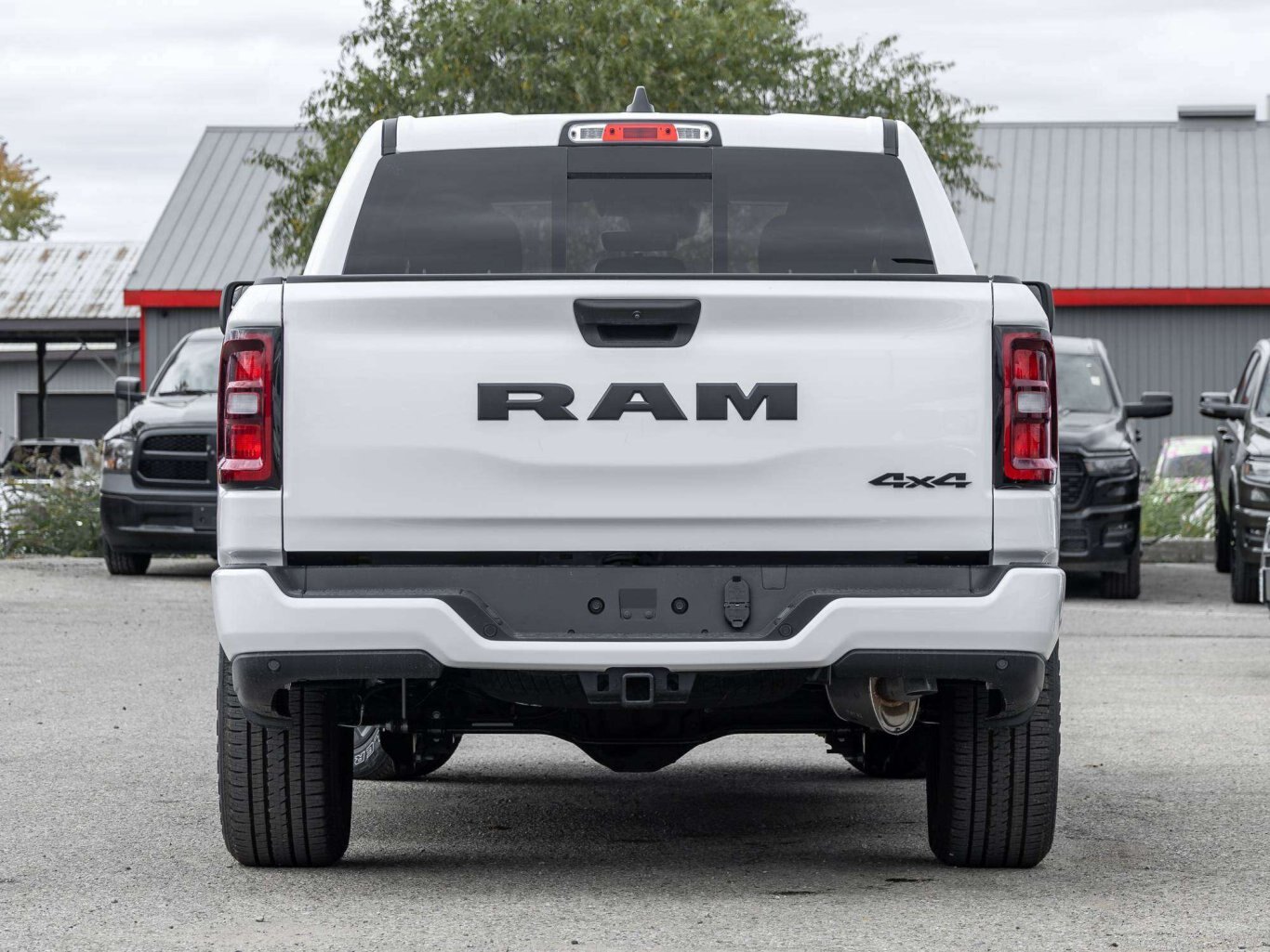 2027 Ram 1500 Express 4x4 Crew Cab 5'7 Box