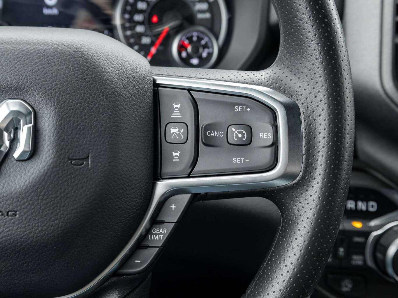 2027 Ram 1500 Express 4x4 Crew Cab 5'7 Box