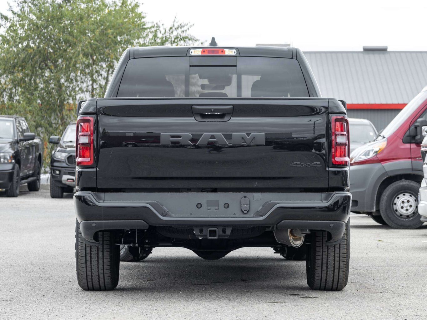 2027 Ram 1500 Express 4x4 Crew Cab 5'7 Box